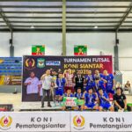 Wesly Diwakili Plt Asisten Hamzah Damanik Tutup Turnamen Futsal KONI Pematangsiantar, Tim MBSM Juara 1
